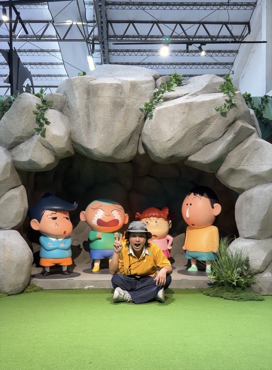 蠟筆小新室內展洞穴角色場景